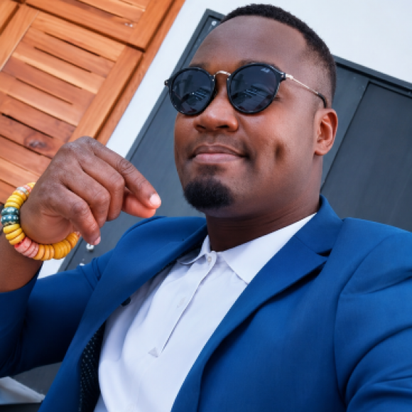 Illustration du profil de ETSE VIVIAN DIEU-LE-FORT